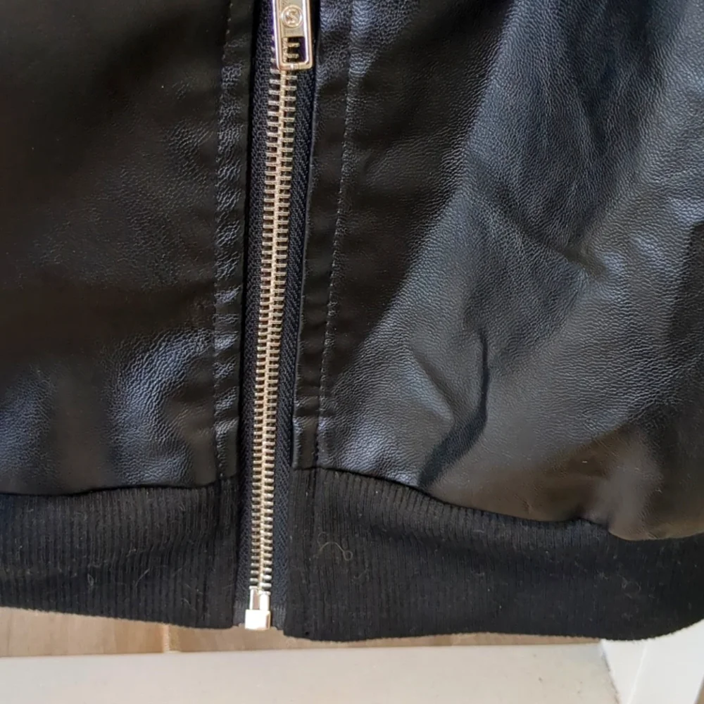 Black Faux Leather Jacket 4X - Picture 9 of 12